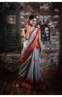 Zari Weaving And Contrast Color Pure Matka Silk Designer Saree (KR814)