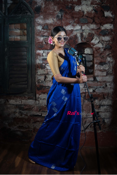 Pure Handloom Matka Silk Saree With Fine Handweaving Box Pattern Design Saree  (KR820)