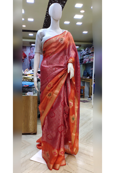 Silk Linen Saree With Silver Benarasi Weaving On All Over Body Also Has Contrast Color Border And Pallu Saree With Minakari Butta (KR2298)
