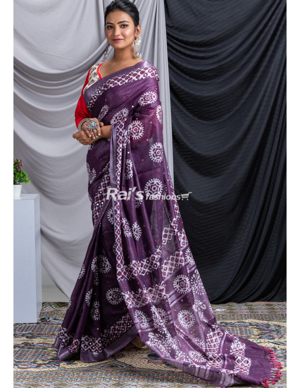 Mirror Worked Cotton Slab Saree With All Over Batik Print (KR1439)