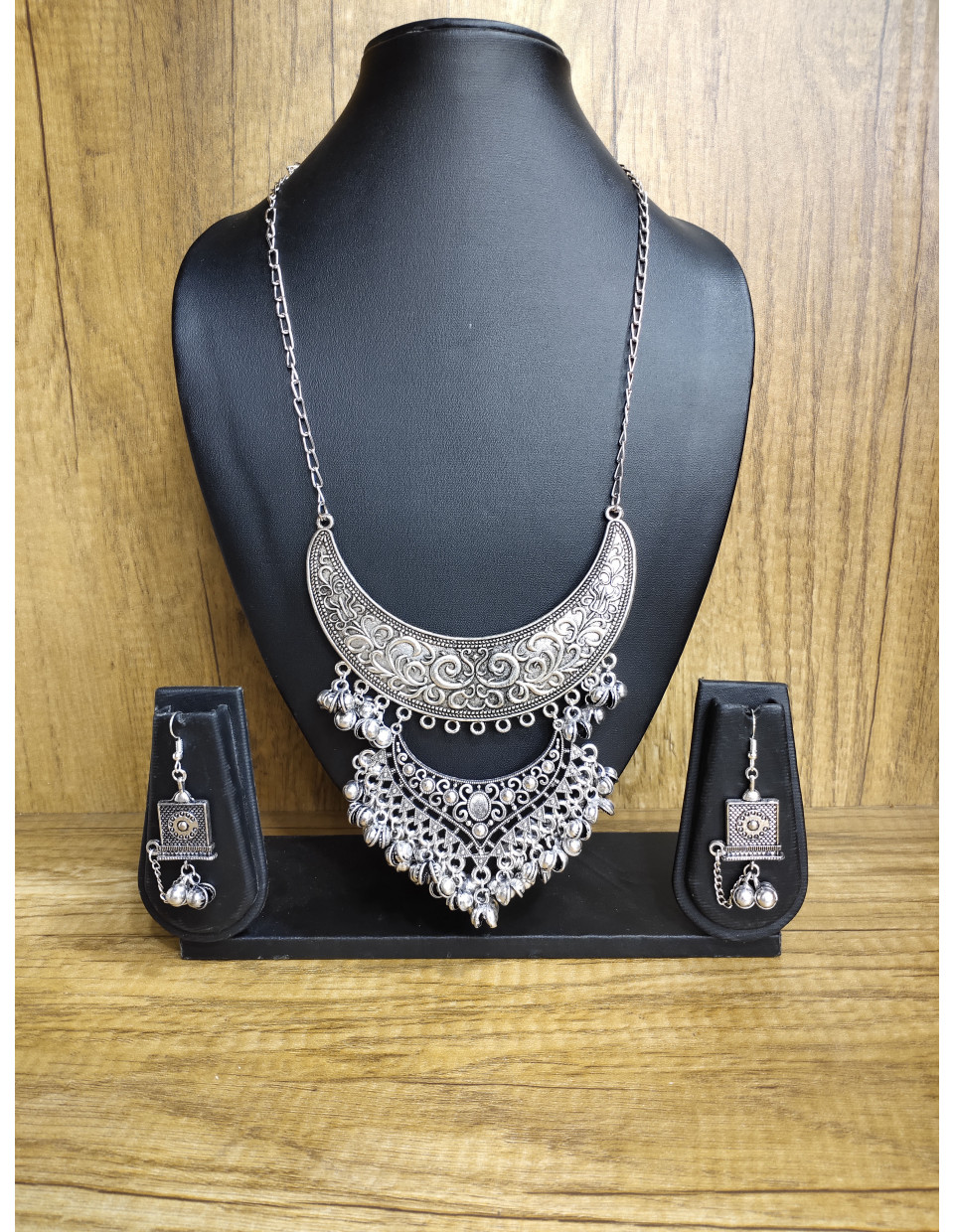 Silver Oxydize Chain With Heavy Pendant Combine Fancy Jewellery (RAI312) Silver Oxydize Chain With Heavy Pendant Combine Fancy Jewellery (RAI312)