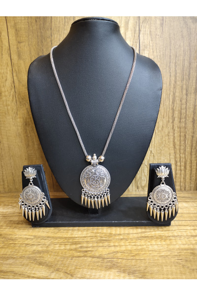 Silver Oxydize Chain With Nice Pendant And Earrings (RAI10074)