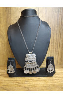 Long Chain with Silver Oxidized Charms Combine Handcrafted Pendant and Earrings (KR87) Long Chain with Silver Oxidized Charms Combine Handcrafted Pendant and Earrings (KR87)