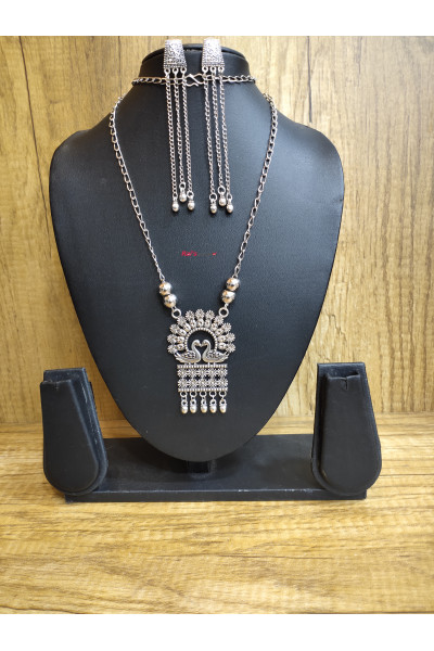 Silver Oxydize Chain With Nice Pendant And Long Pattern Earrings (RAI207321)