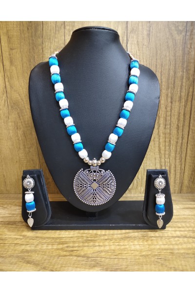 Silk Balls With Silver Oxidize Charms Combine Designed Handmade Jewellery (MA21J8)
