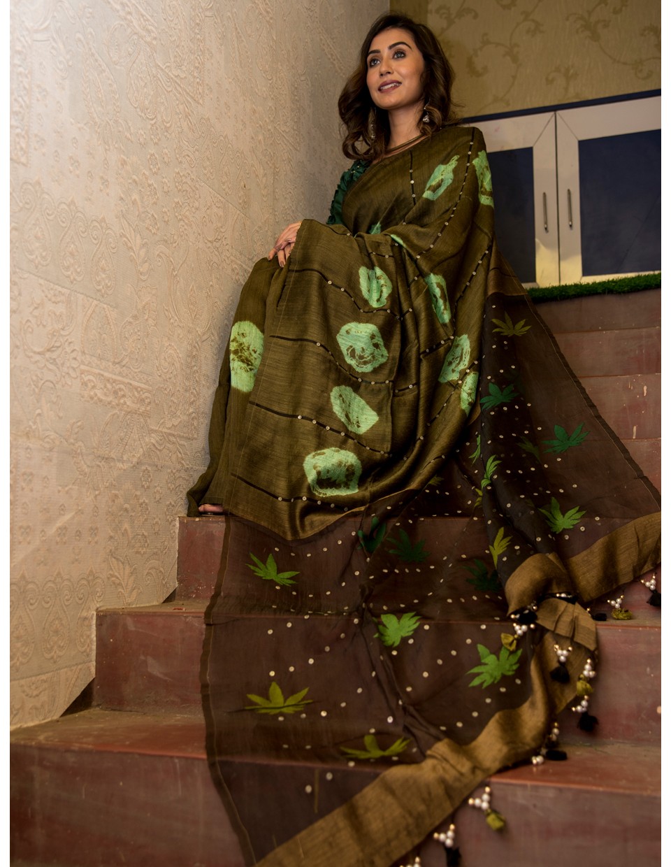 Handspun Matka With Reshom Silk And Seashell Sequin Design Work Also Stripes And Jamdani Butta Work Pallu And All Over Shibori Buta Print (MA21A47)