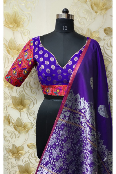 All Over Butta Weaving And Contrast Color Hand And Border Designer Blouse (KRBL941)
